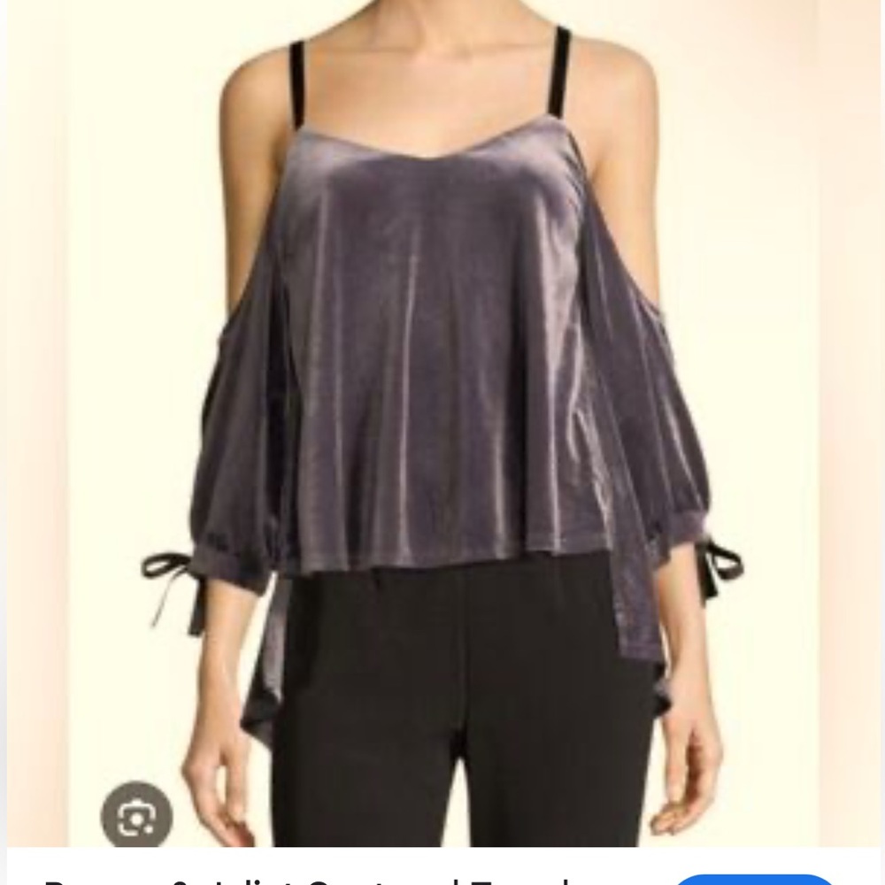 Romeo and Juliet velvet ribbon could shoulder top